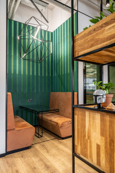 KONTO egyedi zajcsillapító falburkolat